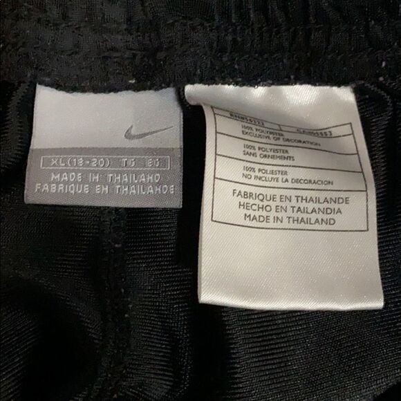 Nike Joggers running Pants sweat pants in EUC Size XL (18-20) - Picture 4 of 4